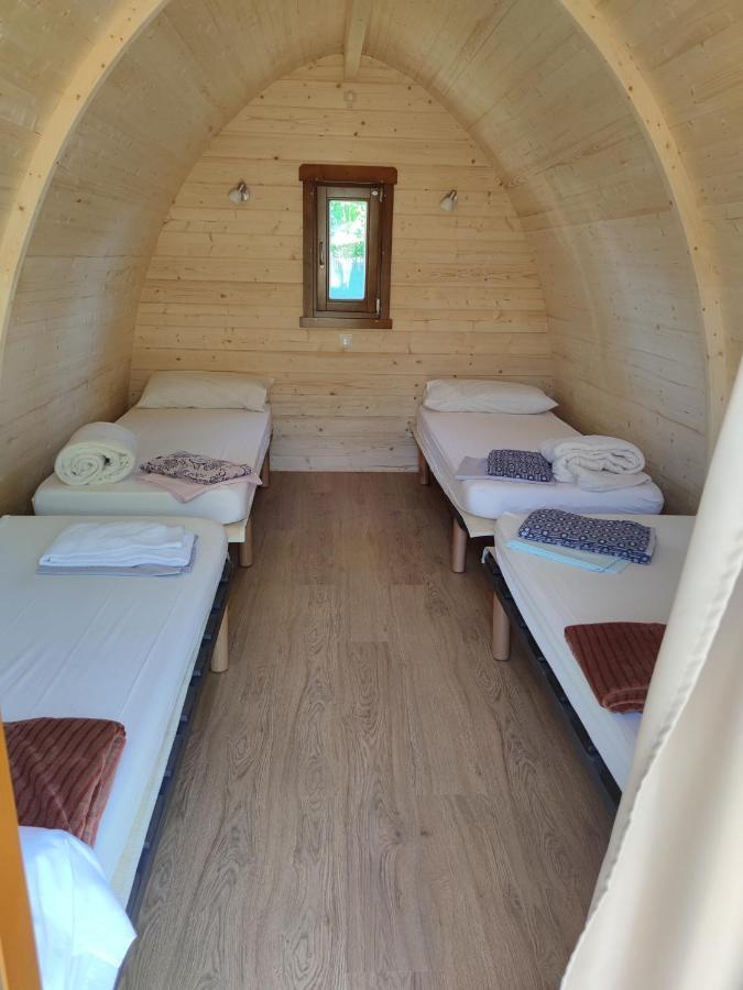 מלון Arzúa Teiraboa Base Camp מראה חיצוני תמונה