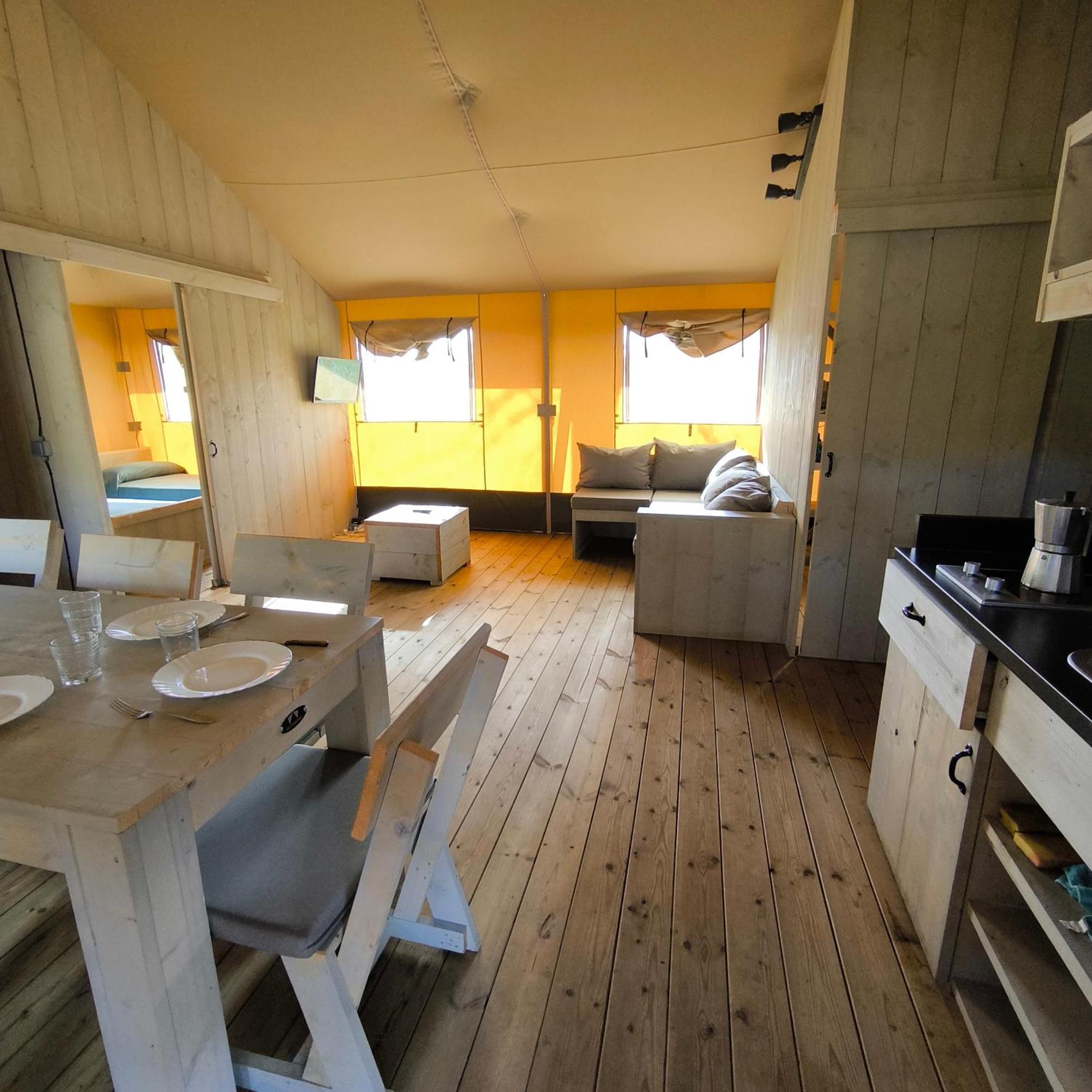 מלון Arzúa Teiraboa Base Camp מראה חיצוני תמונה